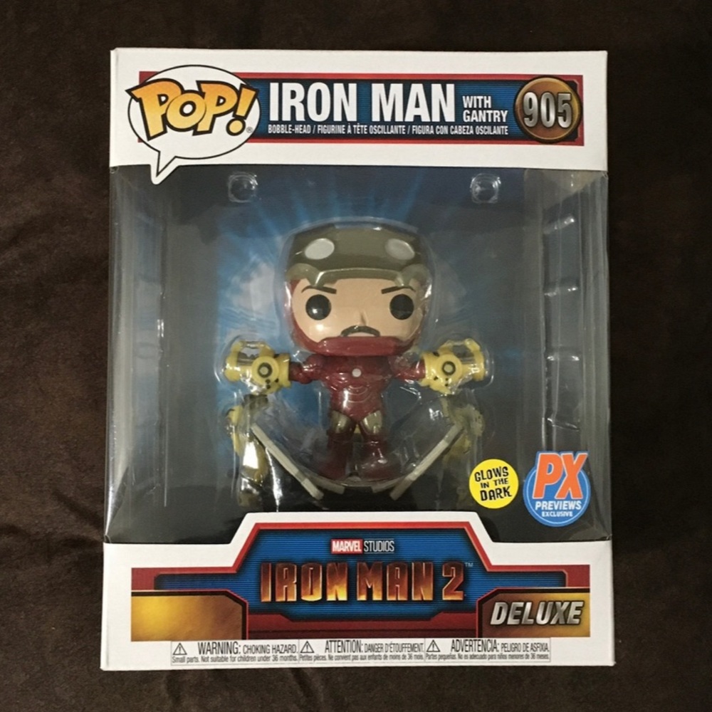 Funko Pop! Deluxe Iron Man 2 Series Iron Man with Gantry (GlTD) #905